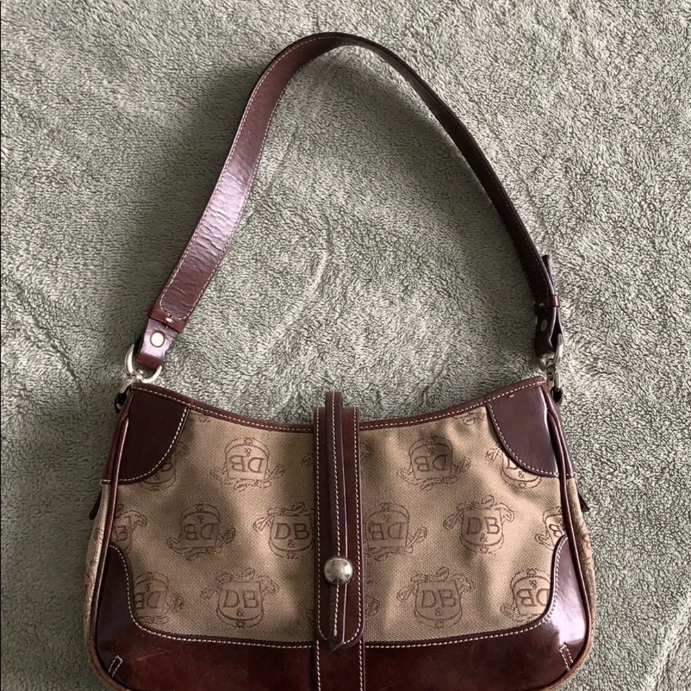 Dooney & Bourke purse